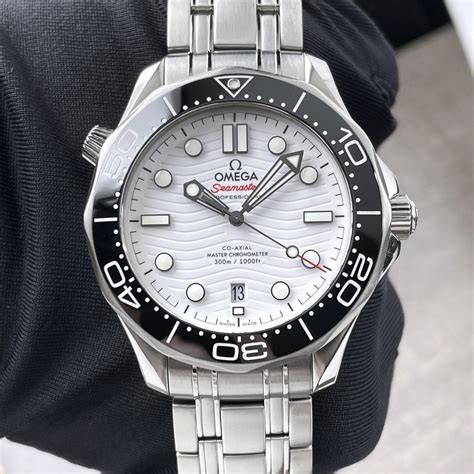 Omega Seamaster professional white dial